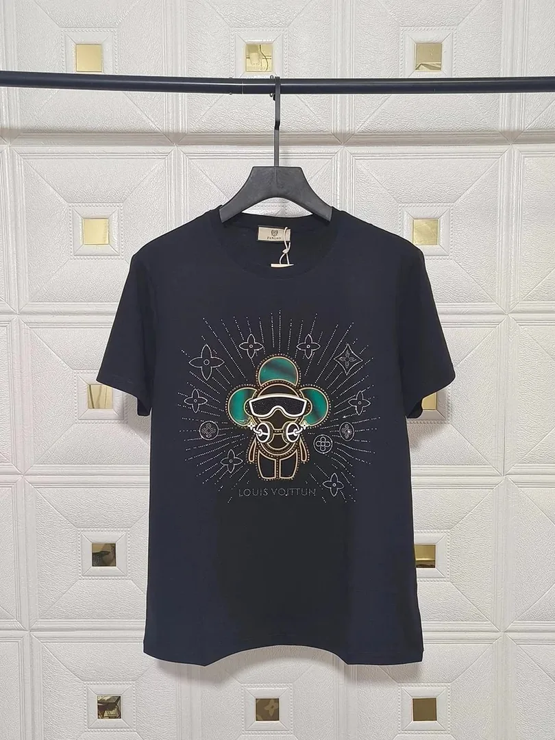 Burberry Short-Sleeve T-Shirt — Photo 13