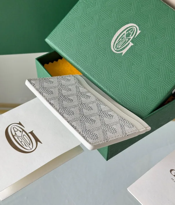 Goyard Leather Card Holder — Photo 10