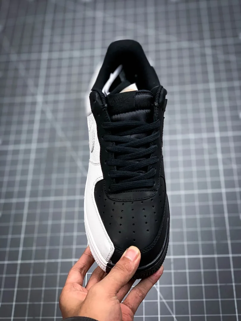 Air Jordan 1 Low Yin-Yang — photo 2