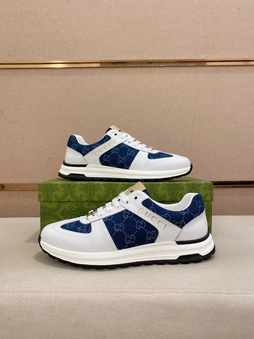 Gucci Round-Toe Low-Top Sneakers — QC