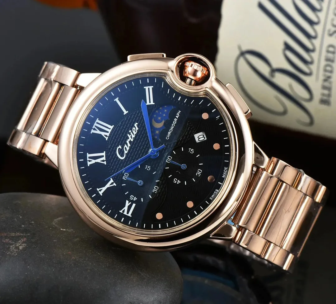 Street Style Watch — QC