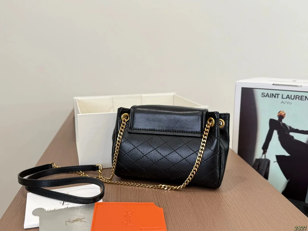 Saint Laurent Handbag — photo 9