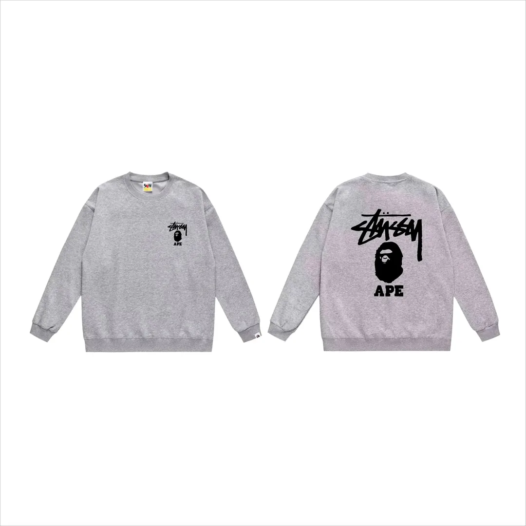 Crewneck Sweatshirt — Photo 14