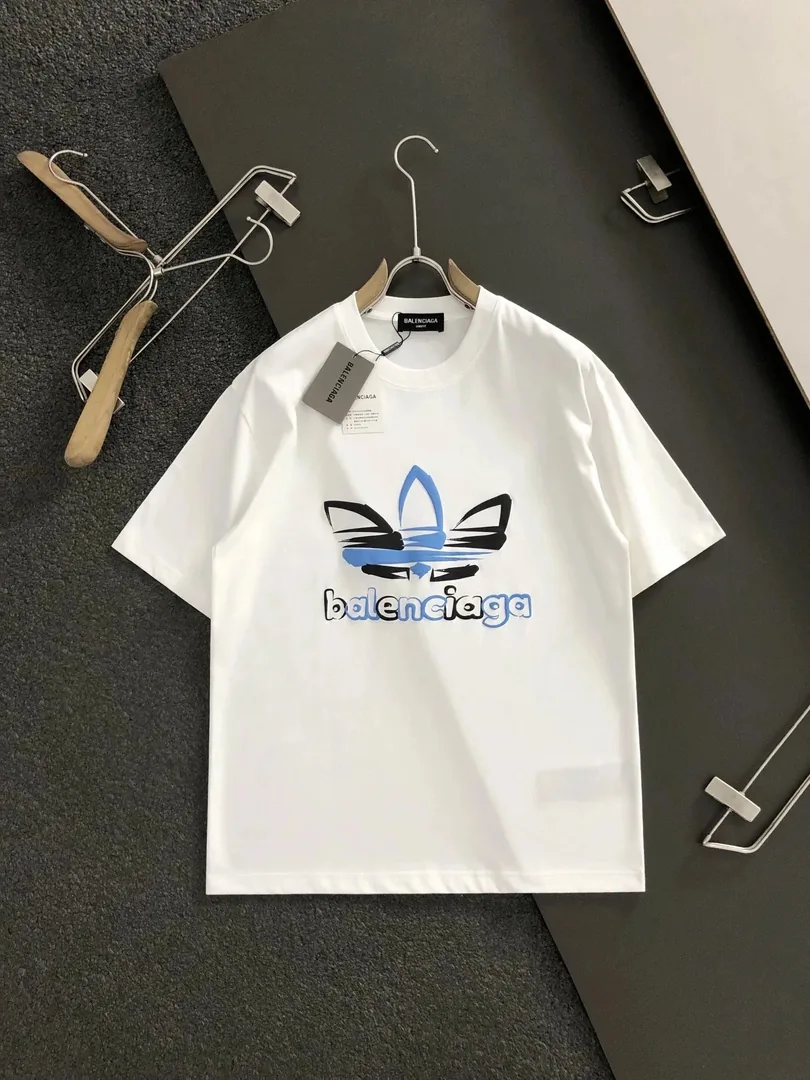 Balenciaga Graphic Print T-Shirt Collection — QC