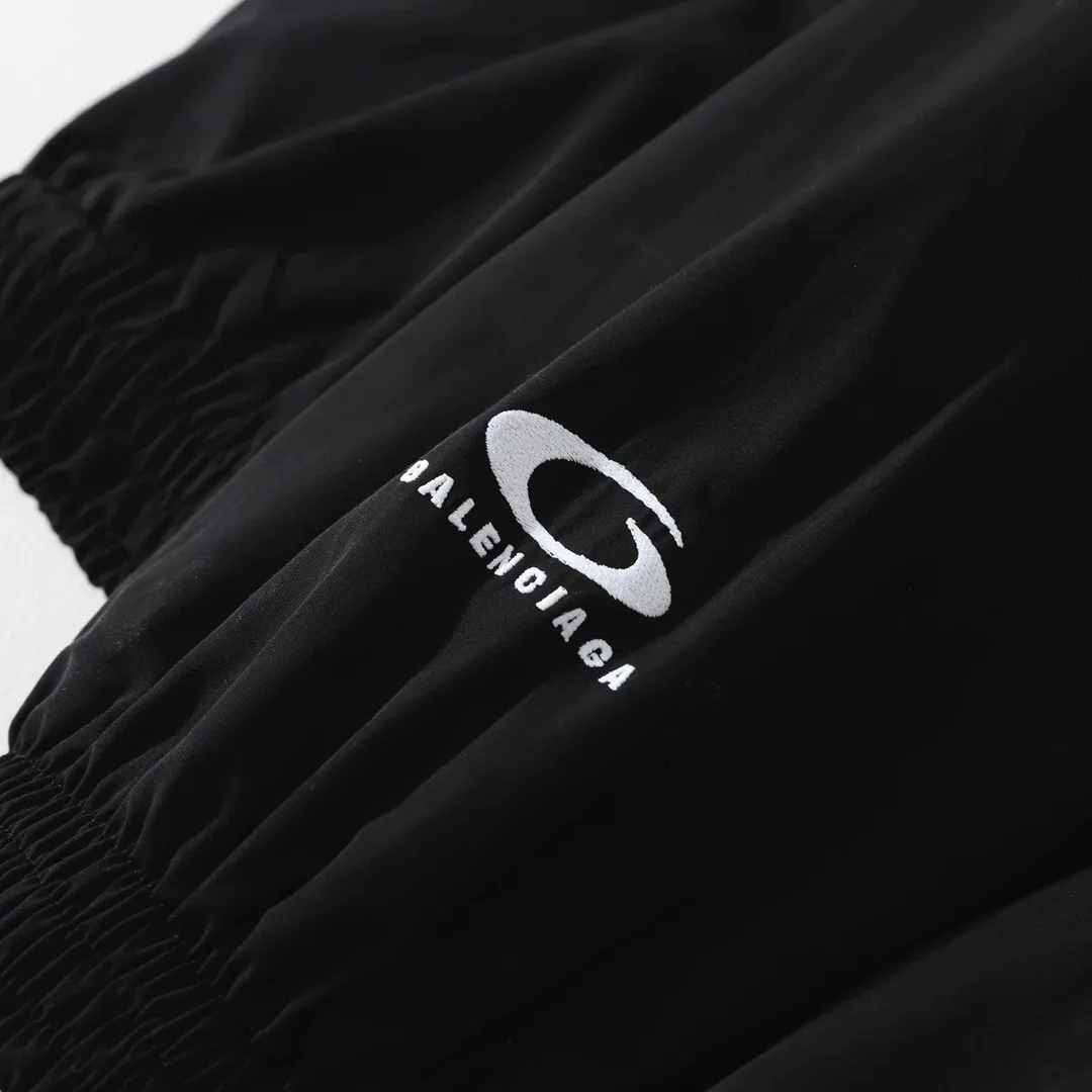 Jacket And Tee Set — Photo 13