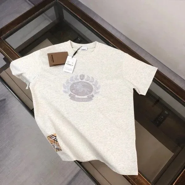 T-Shirt — Photo 2