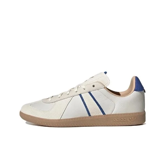 Adidas Samba Running Shoes — Photo 14