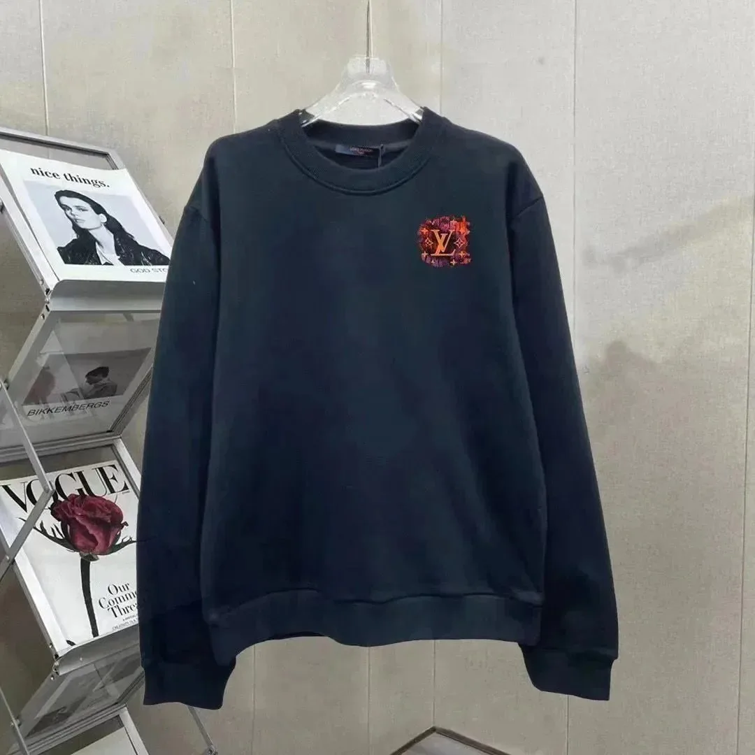 Louis Vuitton Logo Sweatshirt Collection — Photo 10
