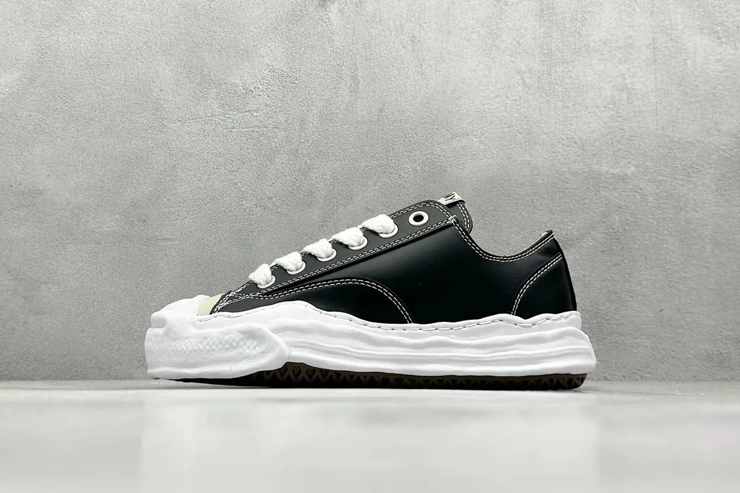 Maison Mihara Yasuhiro White Black Melting-Sole Sneakers — Photo 6