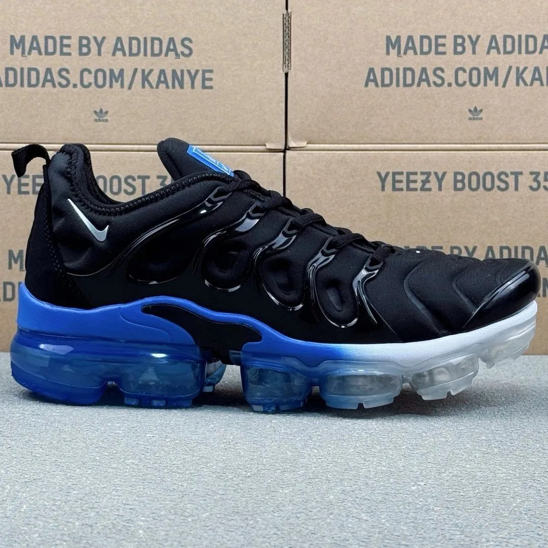 Nike Air VaporMax Plus Running Shoes — Photo 13