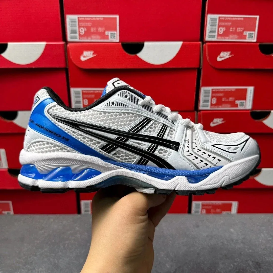 Asics Gel-Kayano 14 Gel-Quantum Grey Runners — Photo 4