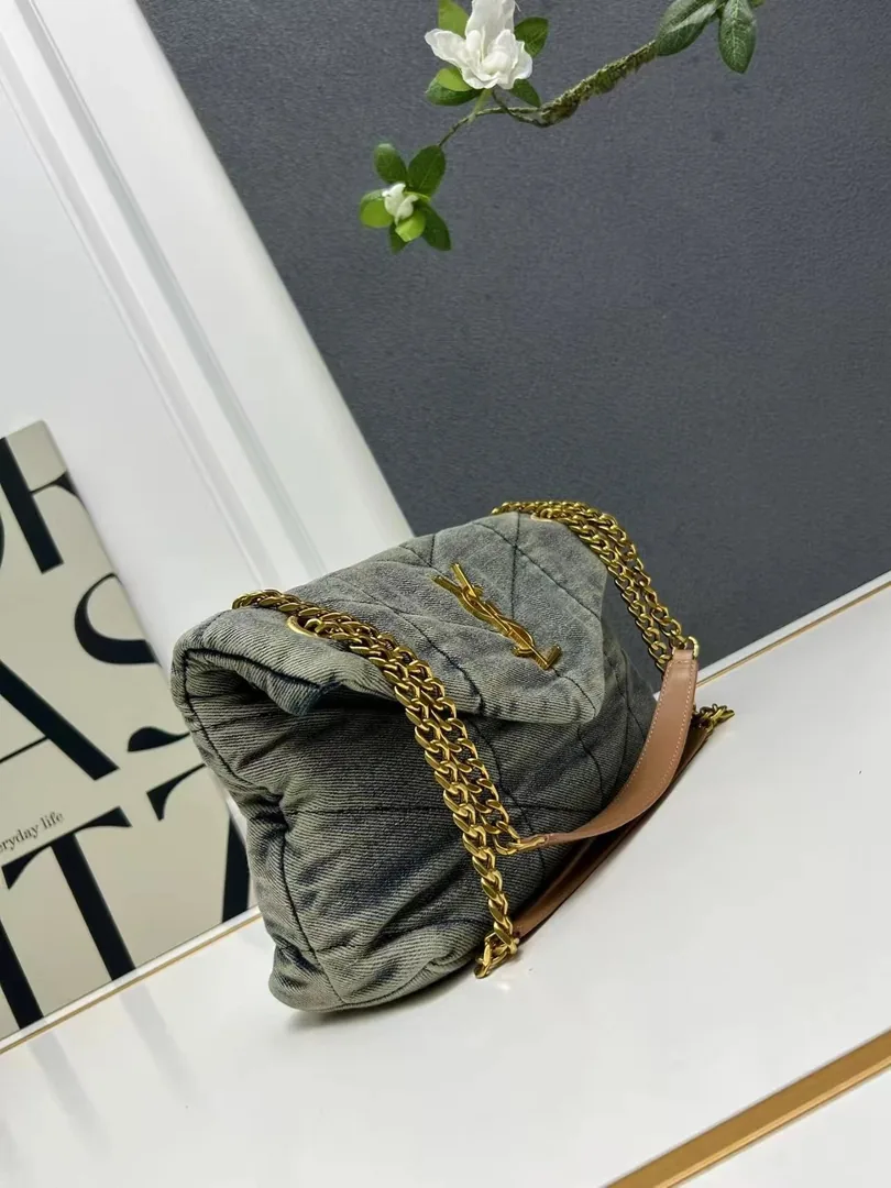 Saint Laurent Leather Handbag — photo 7