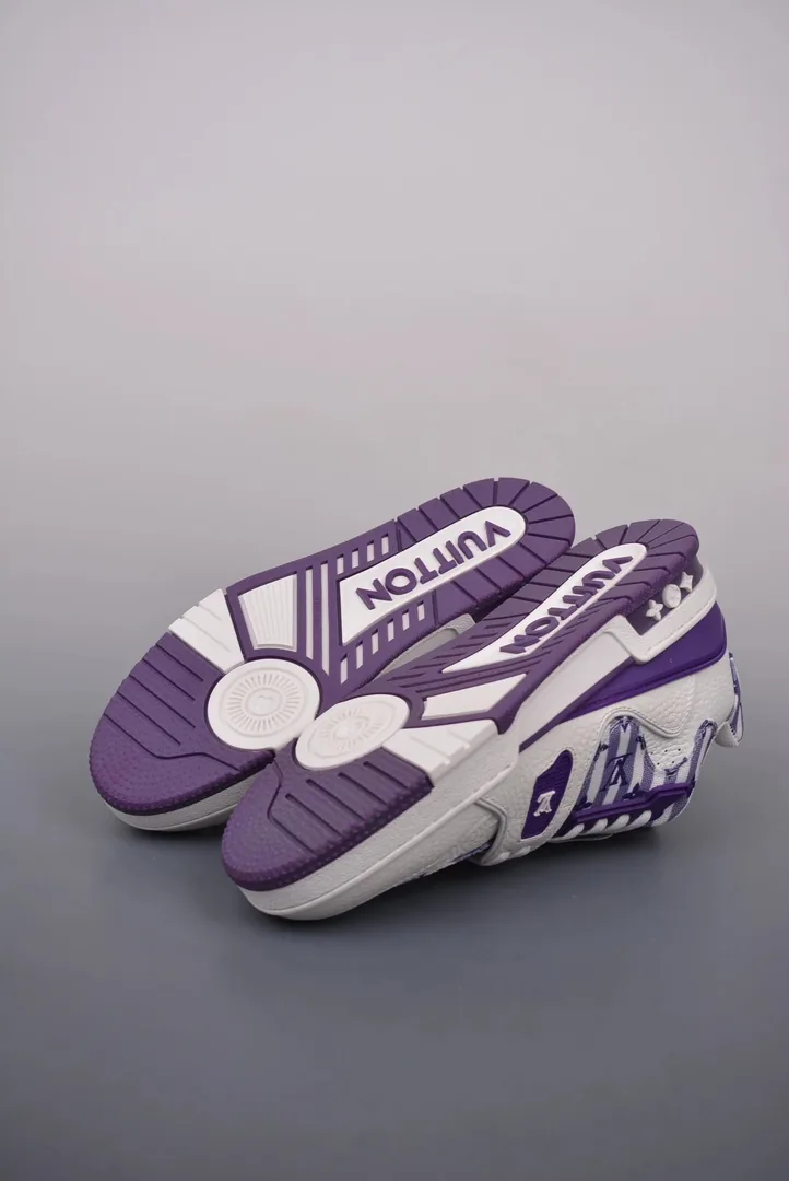 Louis Vuitton LV Trainer Limited Collaboration Sneakers — photo 9