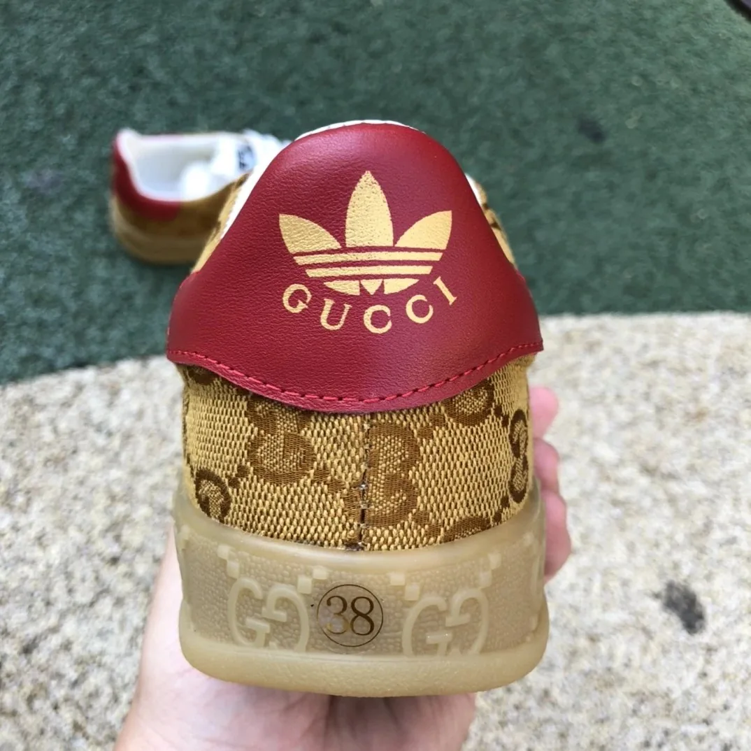 Gucci X Adidas Gazelle — photo 2