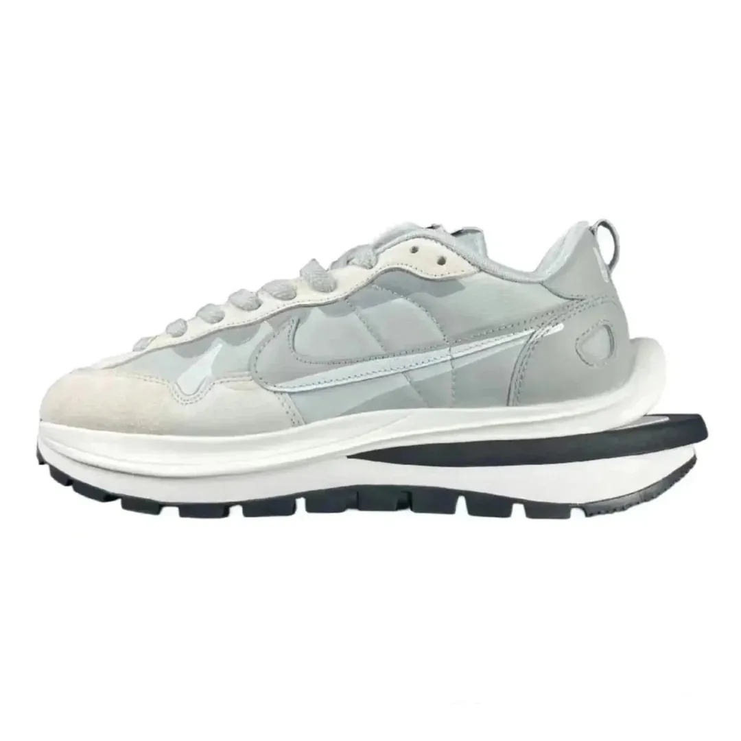 Nike Sacai LDWaffle Multicolor Low-Top Trainers — Photo 8