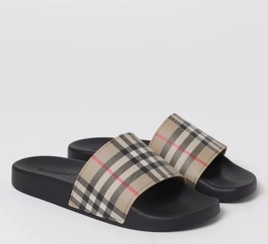 Balenciaga Slides — Photo 3