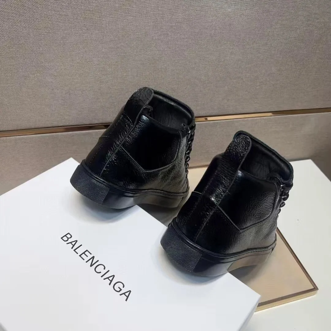 Balenciaga Arena Black Leather Sneakers — Photo 8