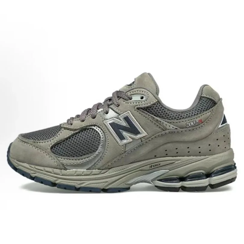New Balance 2002R Cushioned Runners — Photo 7