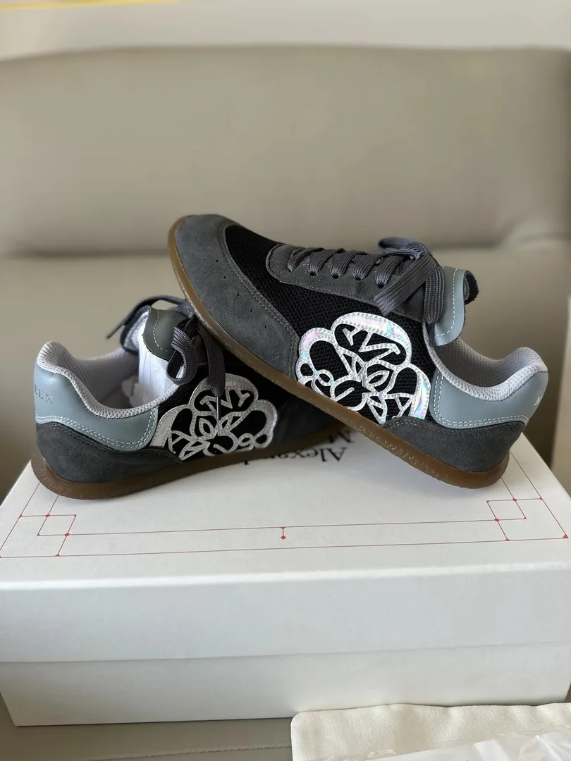 Alexander McQueen Grey Knit Athletic Sneakers — Photo 3