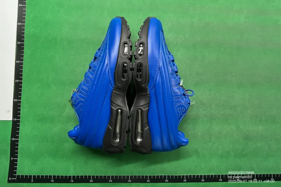 Nike Air Max 95 SP — Photo 14