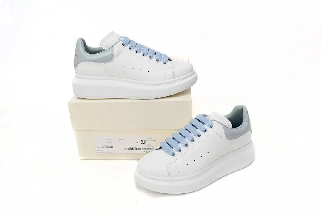 Alexander McQueen Oversized Sneaker White Trainers — Photo 6
