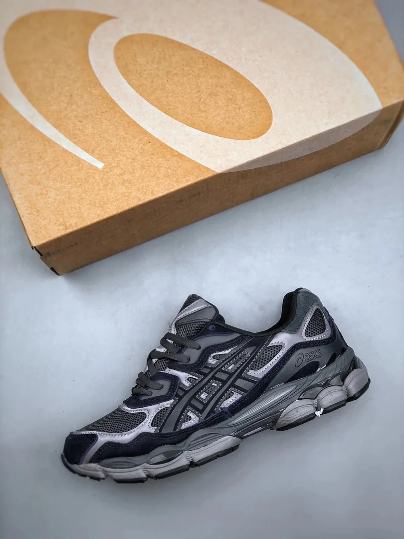 Asics Gel-NYC Tiger Runners — Photo 3