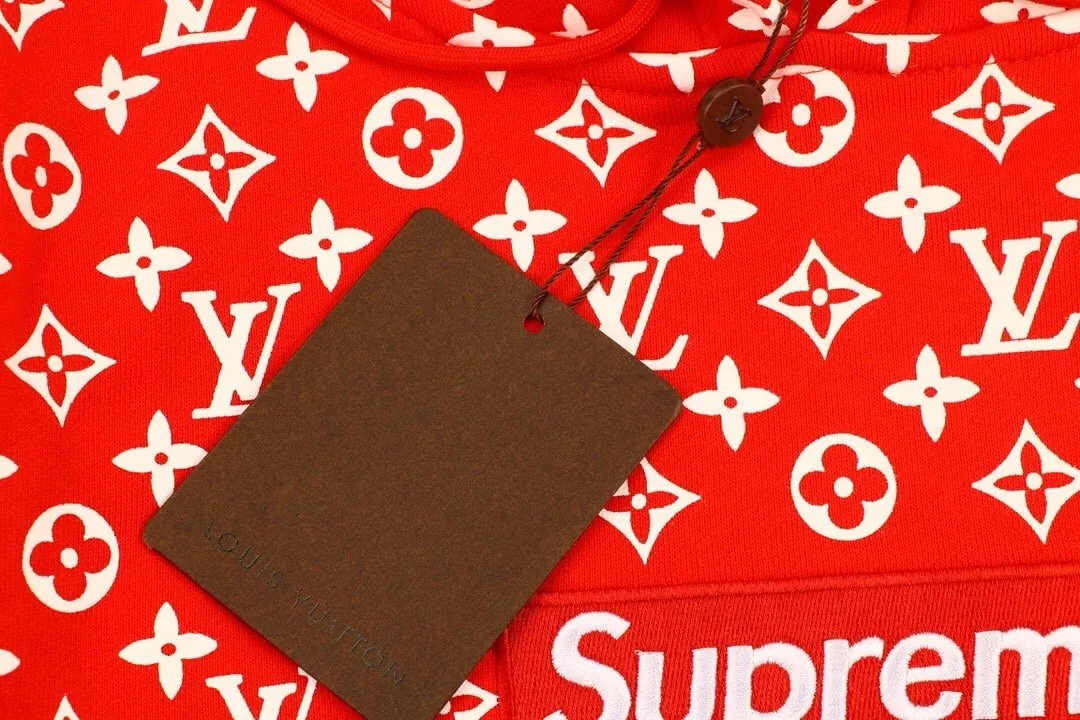 Supreme All Over Logo Hoodie — photo 6