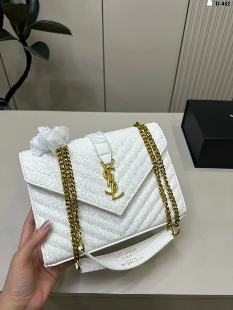 Saint Laurent V Quilted Chain Messenger Bag — photo 6