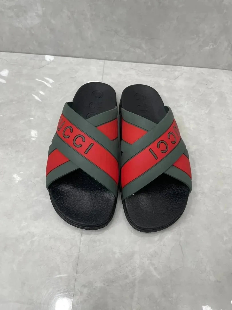 Gucci GG Jacquard Slide Sandal Collection — Photo 14