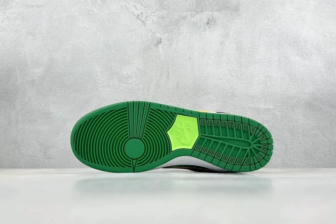 Nike SB Dunk Low Ben Jerrys Sneakers — photo 4