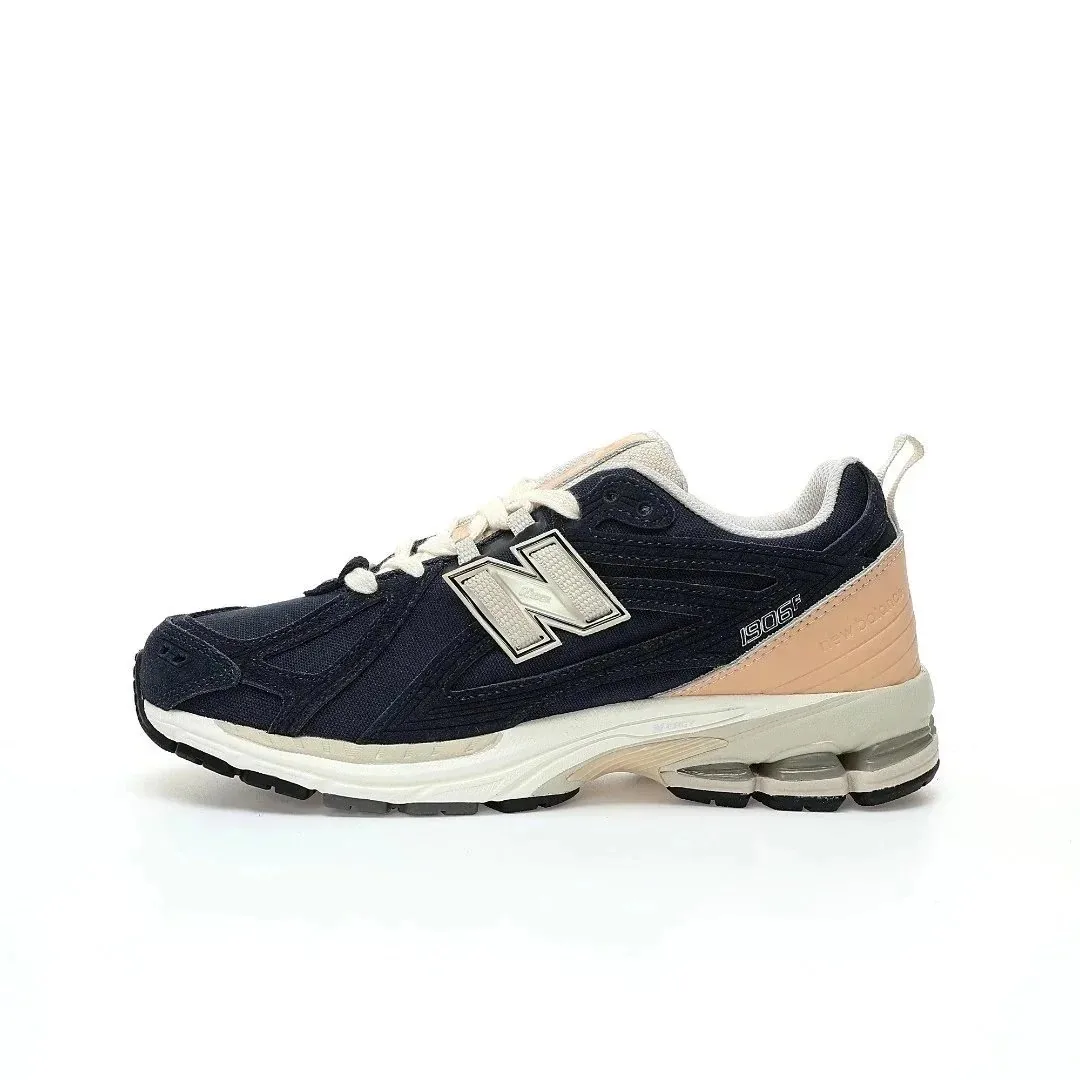 New Balance Retro Runners — Photo 7