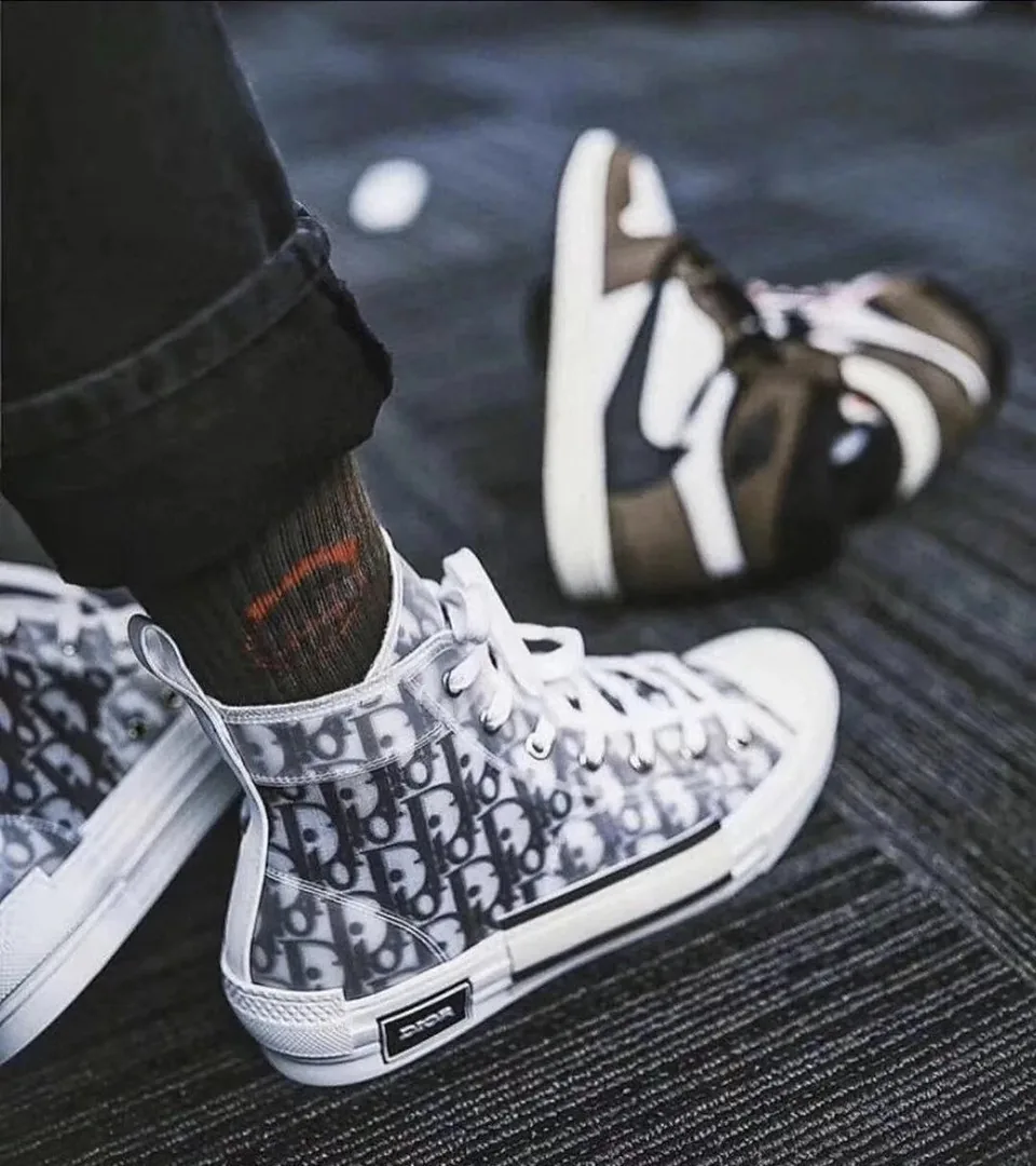 Dior B23 Beige Sneakers