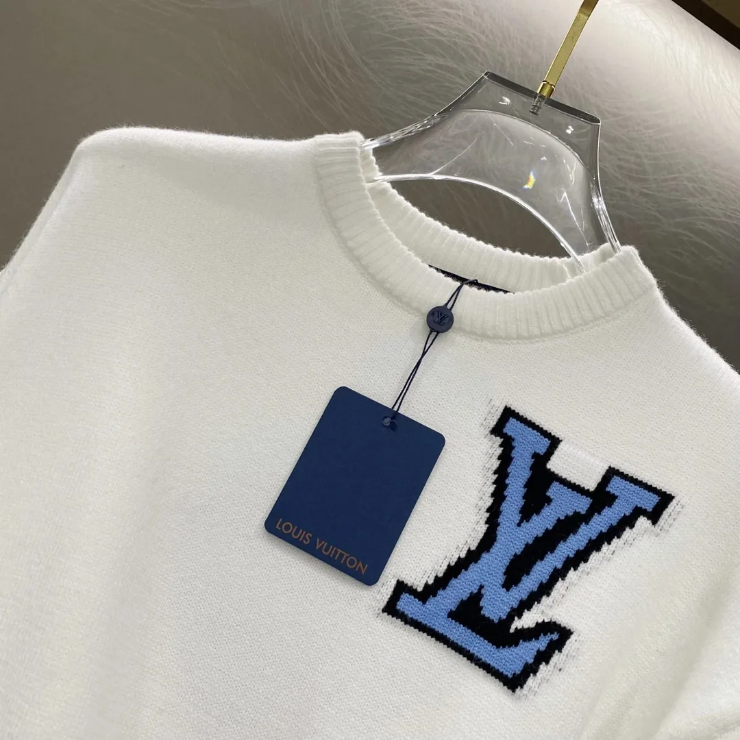 Clover Sleeve Logo Knit Crewneck Sweater — QC