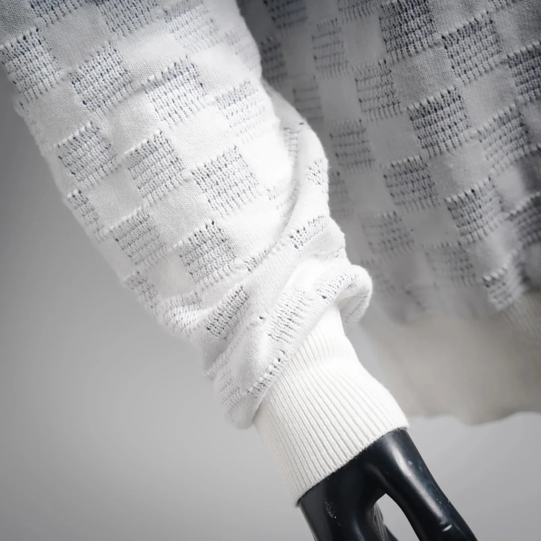 Louis Vuitton Monogram Knit Sweater — Photo 13