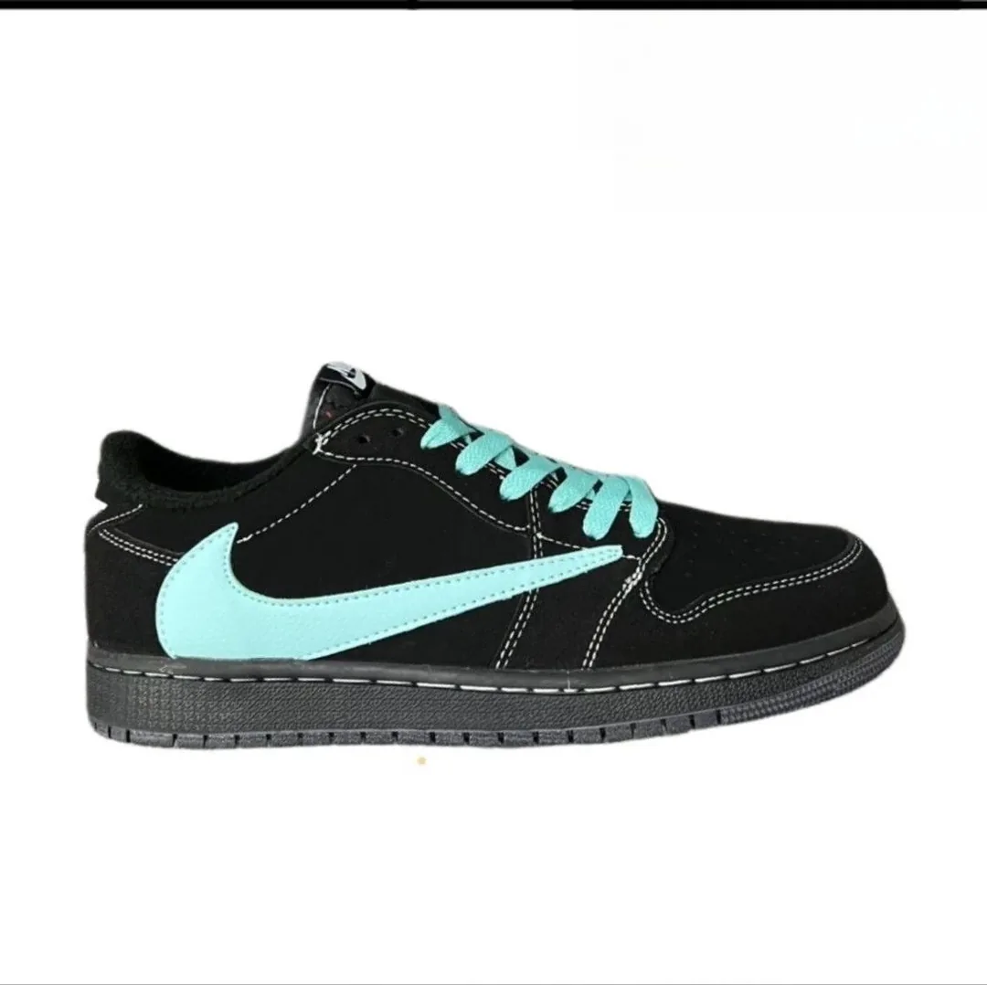 Air Jordan 1 Black Sneakers — Photo 14