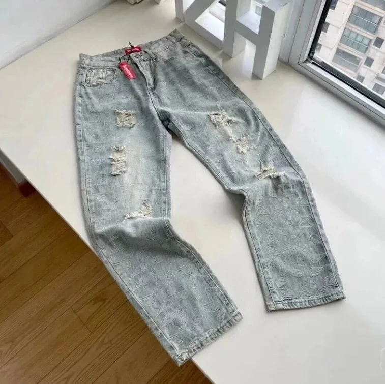 Amiri Distressed Skinny Jeans Collection — Photo 15