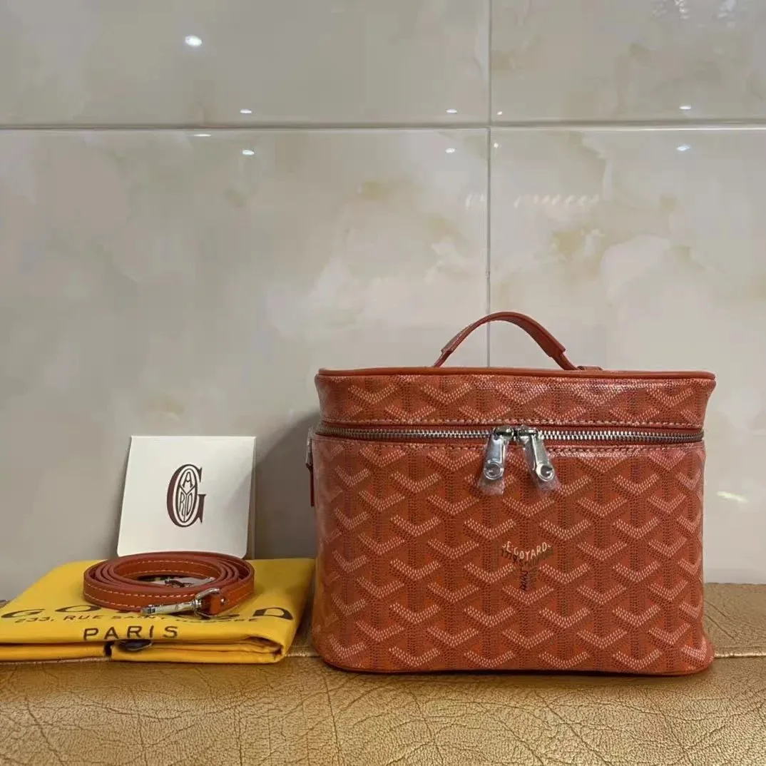 Goyard Double-Layer Satin Makeup Pouch — photo 12