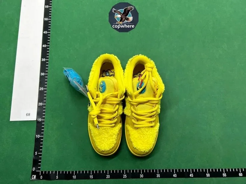 Yellow Nike Dunk Skate Shoes — Photo 4