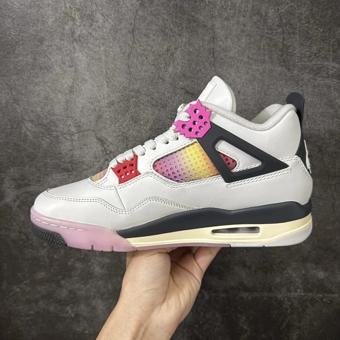 Air Jordan 4 Comic White Black — Photo 6