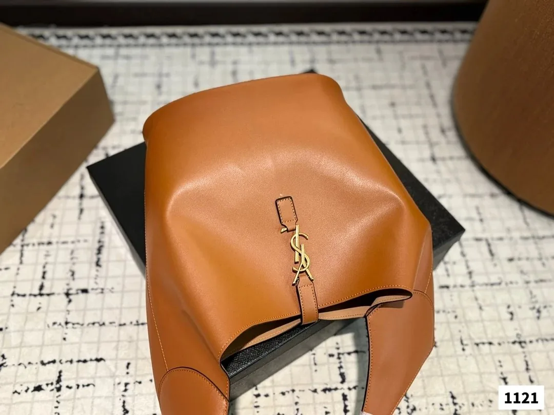 Saint Laurent Hobo Bucket Bag — Photo 13