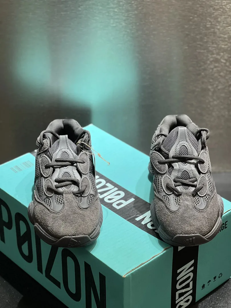 Adidas Yeezy 540 Suede Sneakers — Zdjęcie 6