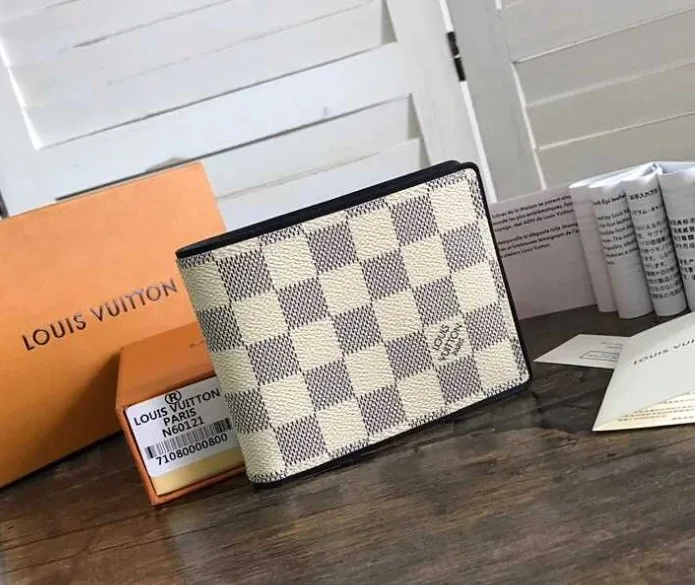 Louis Vuitton Multiple Wallet — Photo 2