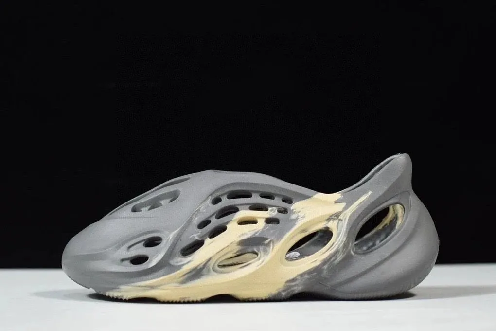 Sandals — QC