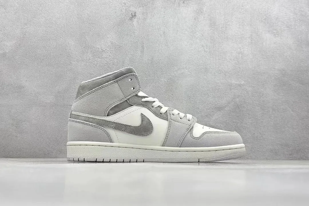 Air Jordan 1 Mid Grey Sail — photo 3