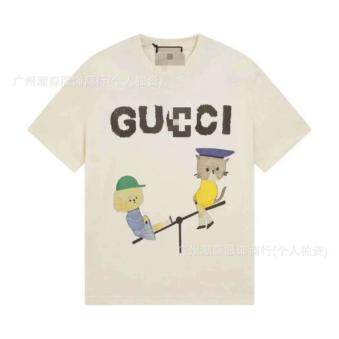 Gucci Peter Rabbit Print Crewneck T-Shirt — Photo 15