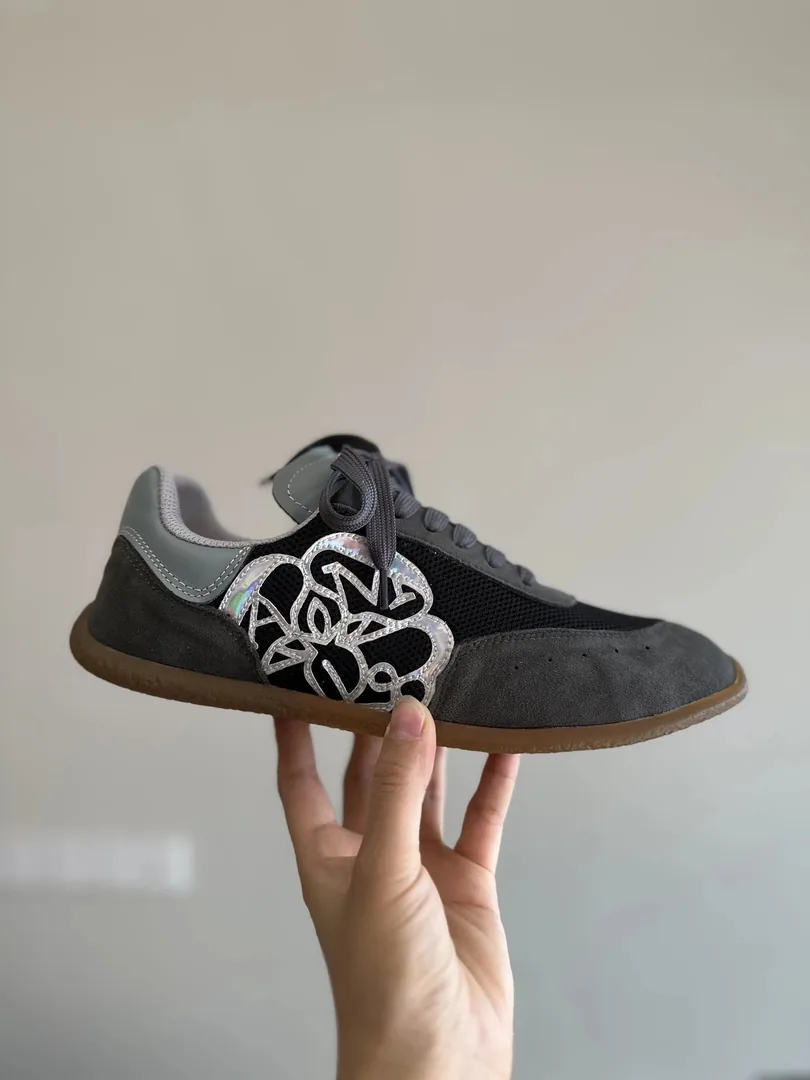 Alexander McQueen Grey Knit Athletic Sneakers — Photo 6