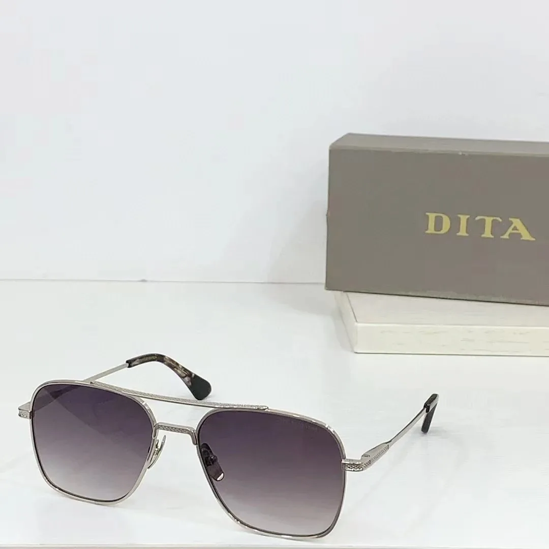 Dita Sneakers — QC