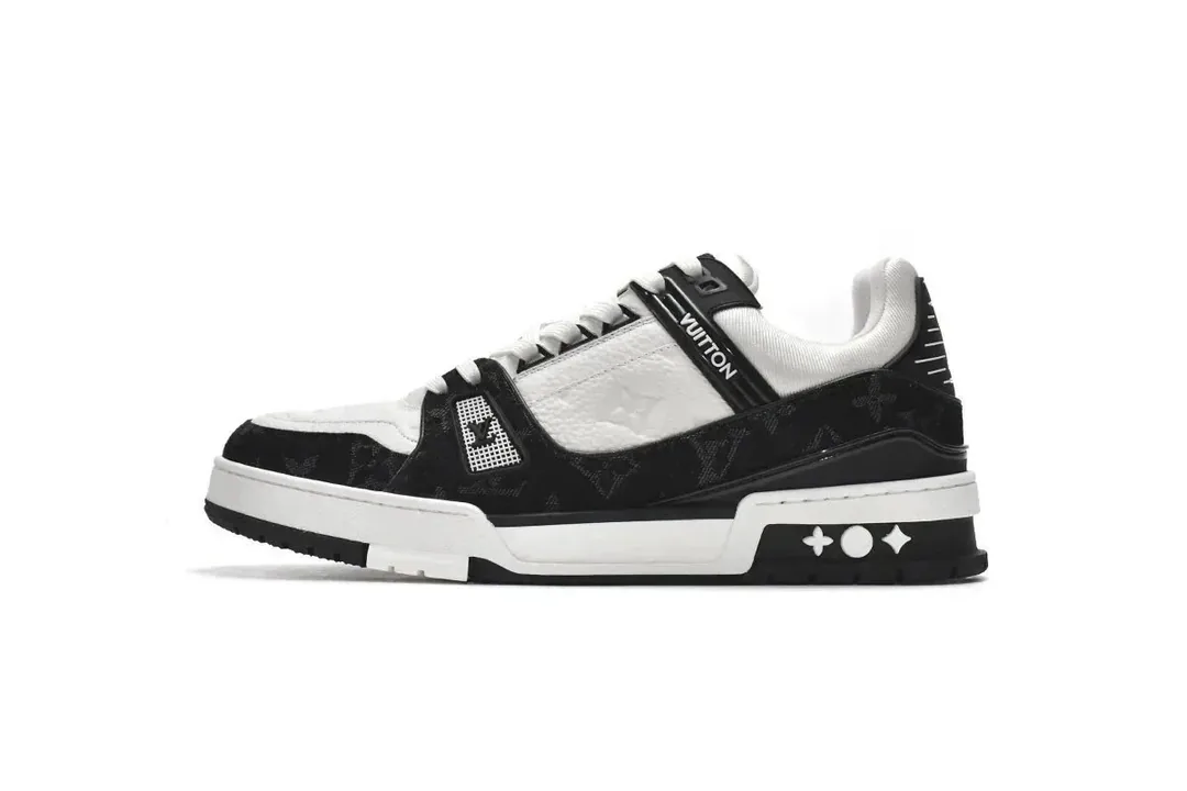 Louis Vuitton LV Trainer White Low-Top Trainers — Photo 12