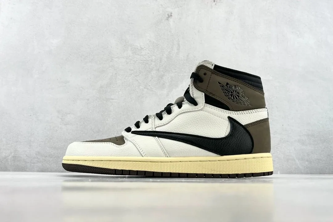 Travis Scott Air Jordan 1 High — QC