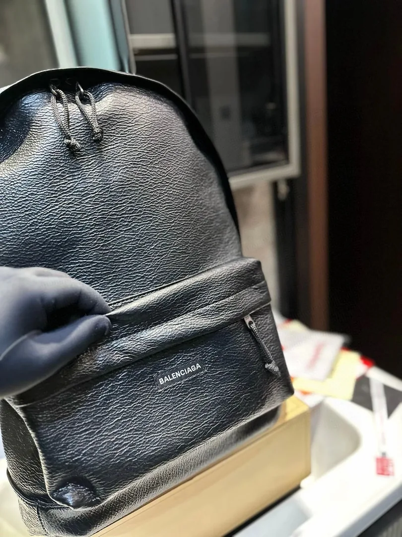 Balenciaga Leather Backpack — photo 3
